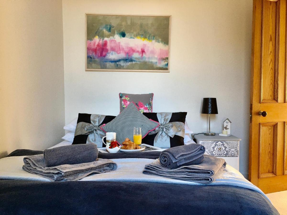 Cosy 2 Bedroom Central Apartment - Free Parking, Free Wifi Aberdeen Exteriör bild