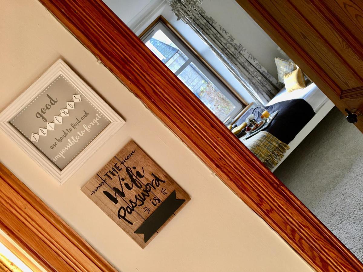 Cosy 2 Bedroom Central Apartment - Free Parking, Free Wifi Aberdeen Exteriör bild