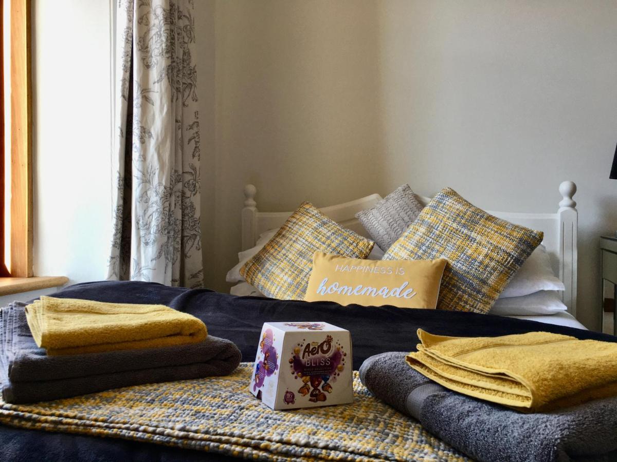 Cosy 2 Bedroom Central Apartment - Free Parking, Free Wifi Aberdeen Exteriör bild