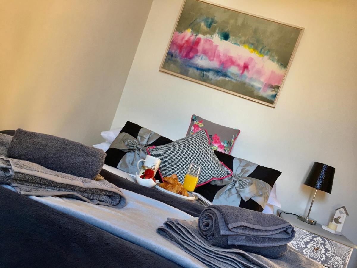Cosy 2 Bedroom Central Apartment - Free Parking, Free Wifi Aberdeen Exteriör bild